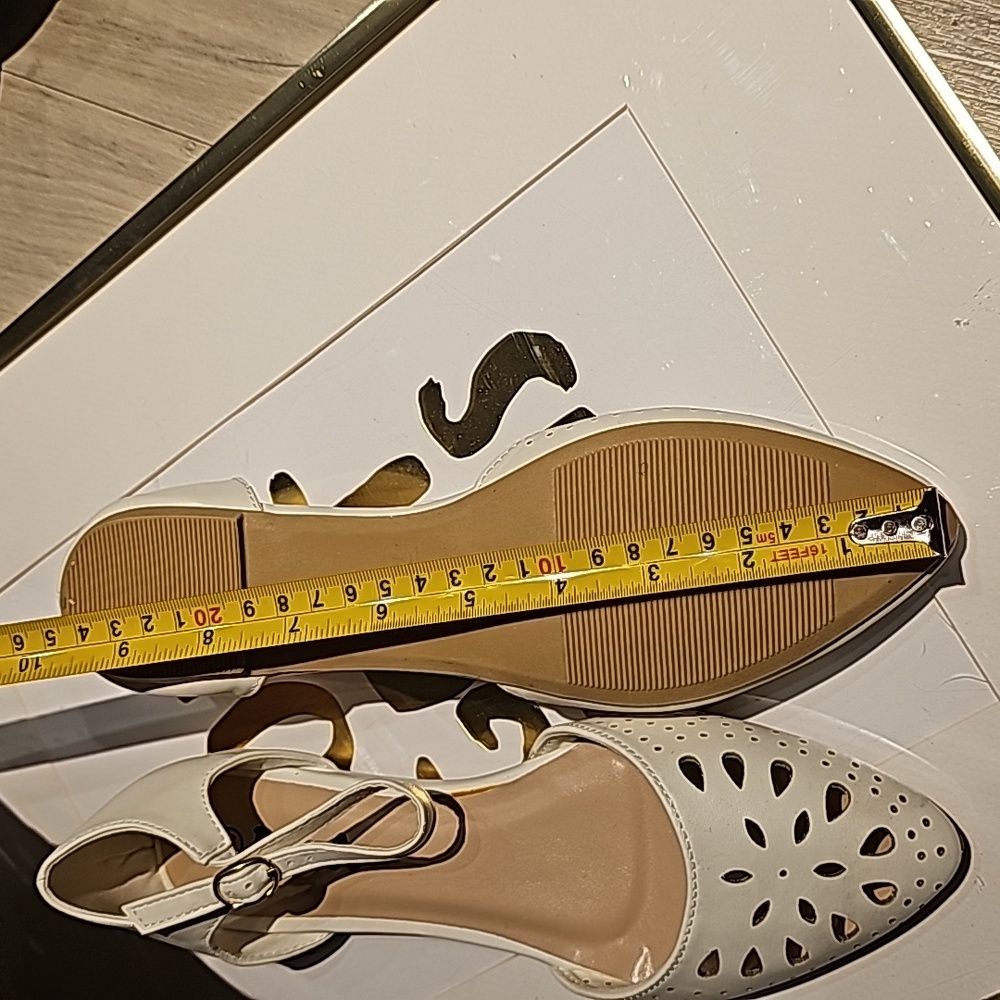 FLATS - Picture 4 of 8